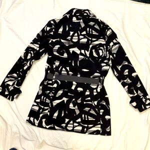 Dana Buchman Coat Windbreaker Belted M Jacket Black Abstract Print